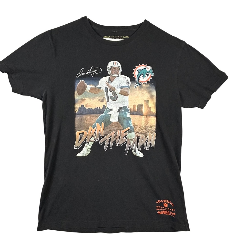 Mitchell & Ness Dan Marino Miami Dolphins Throwback Black Graphic T-Shirt Mens L